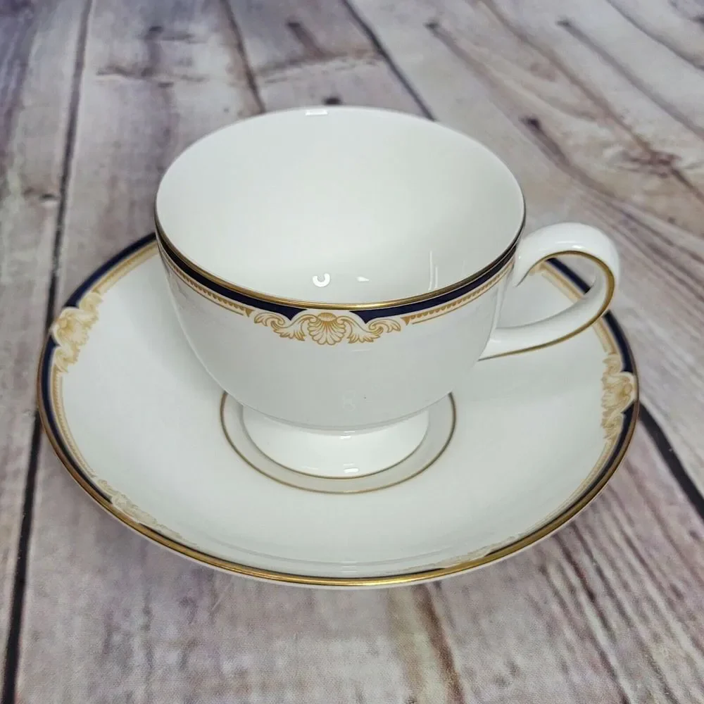 SET OF 2 Wedgewood Cavendish Leigh Shape Tea Cup & Saucer Set Fine‎ Bone China